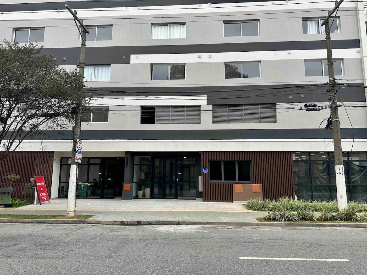 Surpreendente No Metro Belem - Com Ar Apartment